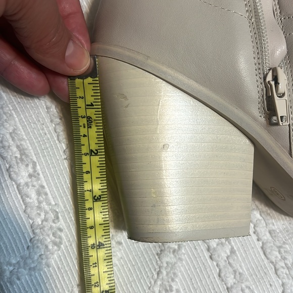 Steve Madden booties bone color - Picture 5 of 5